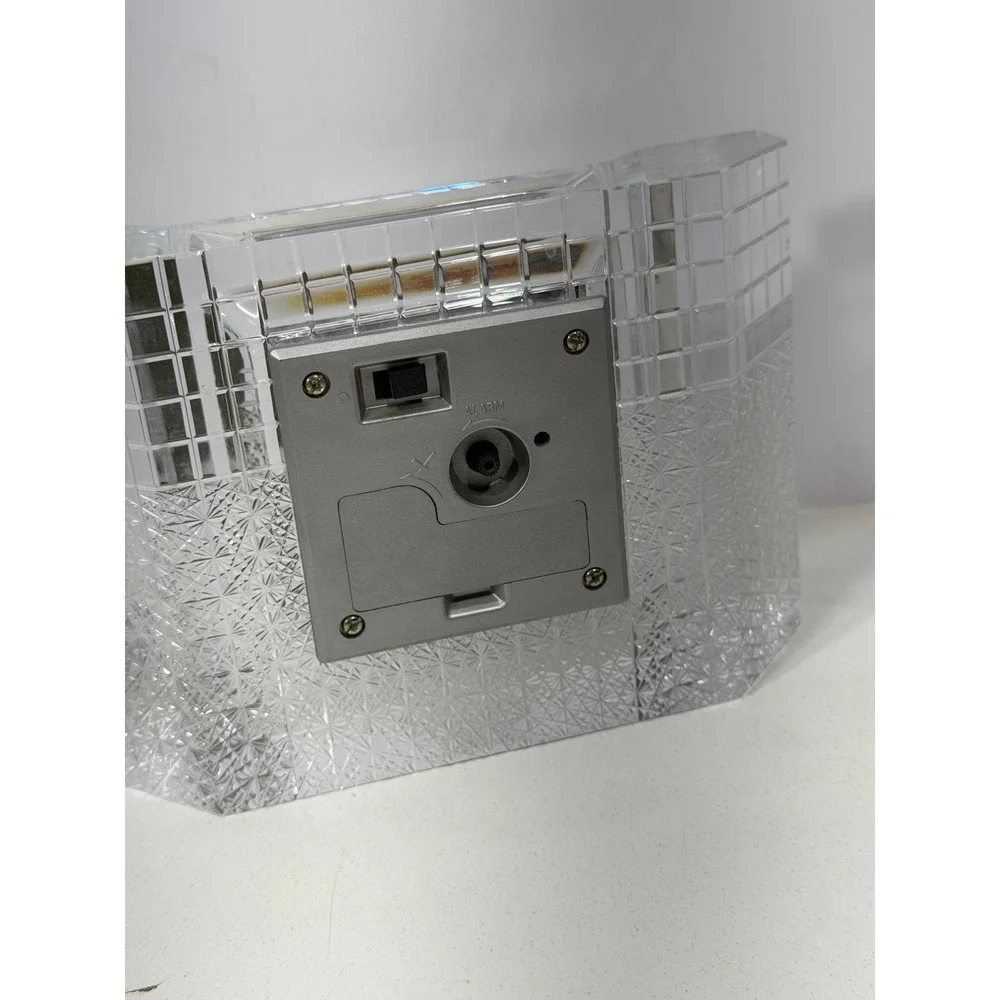Hoya Crystal day tone sculpture